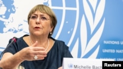 即将于8月底卸任的联合国人权事务高级专员米歇尔·巴切莱特（Michelle Bachelet)在日内瓦出席她任内的最后一个记者会。（2022年8月25日）