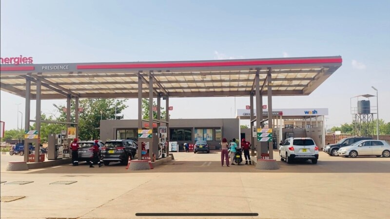 Les prix du carburant en hausse, les tarifs de taxi pourraient augmenter au Faso
