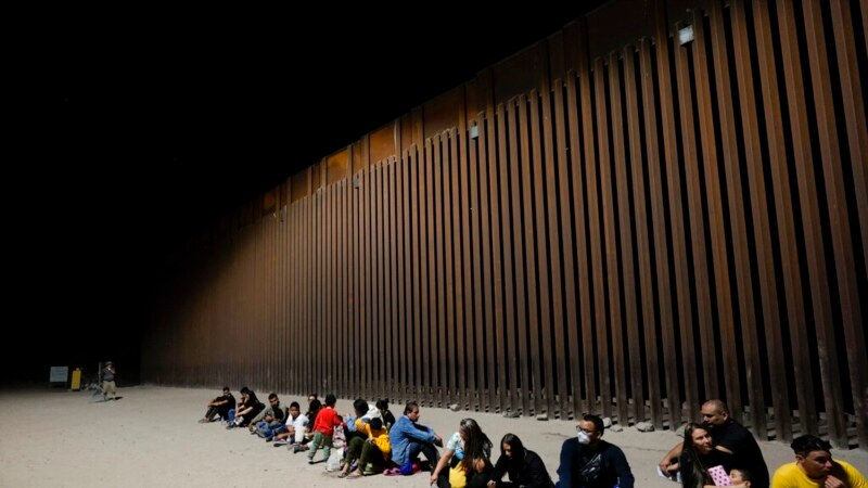 EEUU y México discuten manejo de la frontera en encuentro bilateral