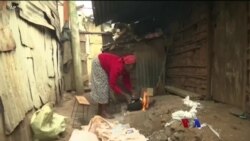 ကင်ညာက ပလစ်စတစ်မီးရှို့မှုပြဿနာ
