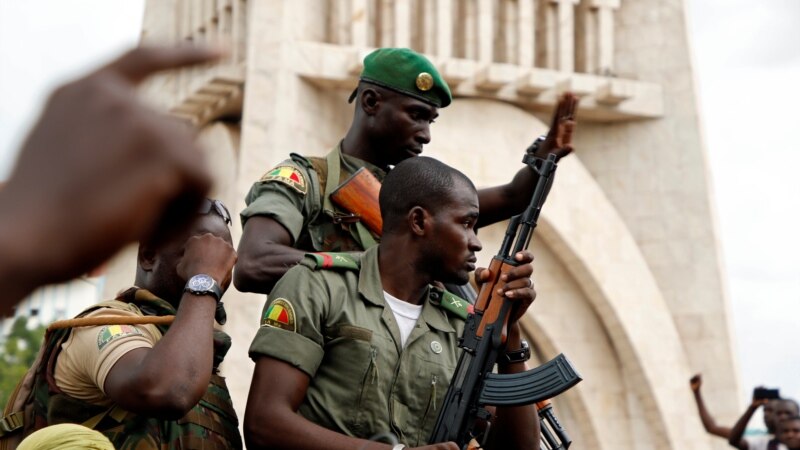 Combats avec les jihadistes au Mali: nouveau bilan de 14 soldats tués