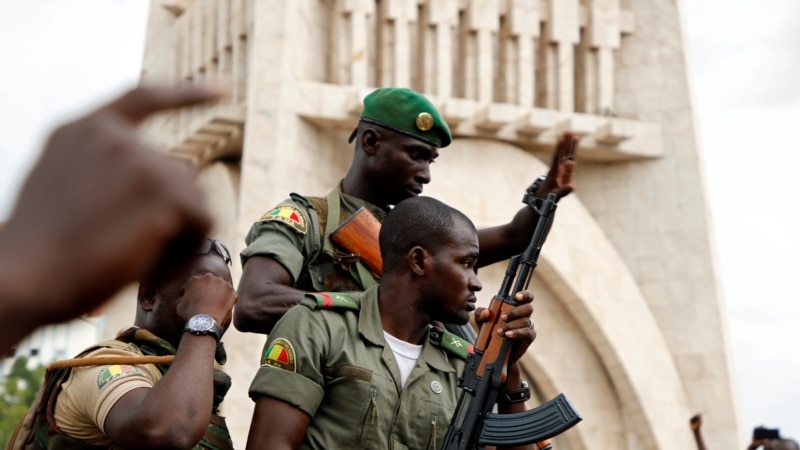 Exactions et massacres au Mali: l'ONU accuse soldats et jihadistes