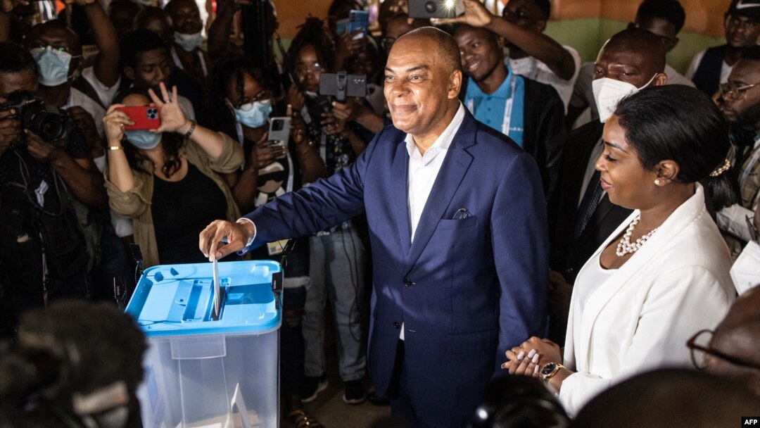 Adalberto Costa Junior, mokambi ya Unita, lingomba lya monene koleka na opposition na Angola, azali kopona, Luanda, Angola, 24 août 2022.