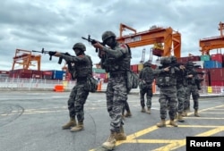 지난 24일 한국 부산항에서 '을지프리덤실드(UFS)' 미한 연합훈련의 일환으로 대테러 훈련이 진행됐다.