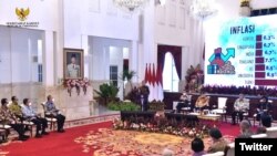 Presiden Joko Widodo membuka Rakornas Inflasi Tahun 2022, di Istana Negara, Jakarta, Kamis (18/08/2022). (Twitter/setkabgoid)