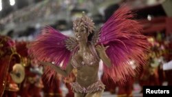 Varias ciudades de Brasil viven su carnaval, pero es el de Río de Janeiro el que más congrega a visitantes de todo el mundo. 