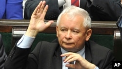 Leader of the ruling Law and Justice party, Jaroslaw Kaczynski votes to approve a law on court control, in the parliament in Warsaw, Poland, July 20, 2017.