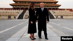 U.S. President Donald Trump and U.S. first lady Melania visit the Forbidden City in Beijing, Nov. 8, 2017.