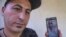 Amirouche Hammar tregon foton e tij të marrë gjatë kohës që ishte i shtruar në spital