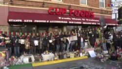 Մի խումբ մարդիկ հավաքվել են աֆրոամերիկացի Ջորջ Ֆլոյդի սպանության վայրում