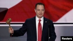 Le président du Comité national républicain Reince Priebus s'apprête à démarrer officiellement la Convention républicaine à Cheveland, Ohio, le 18 juillet 2016.