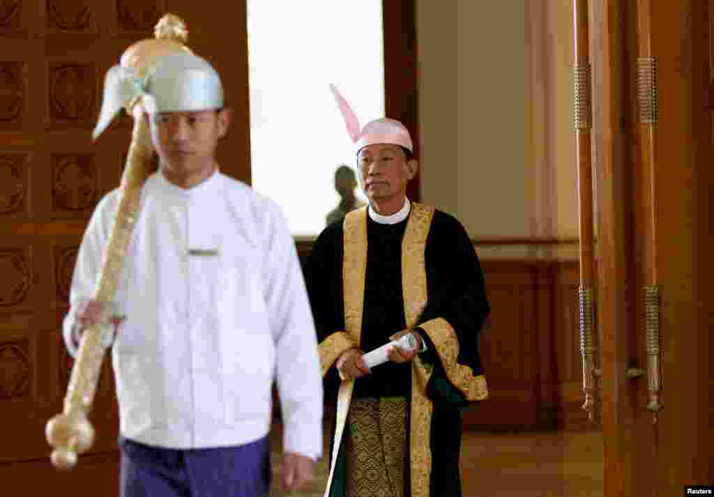 ျပည္ေထာင္စုလႊတ္ေတာ္ နာယကသူရဦးေရႊမန္း