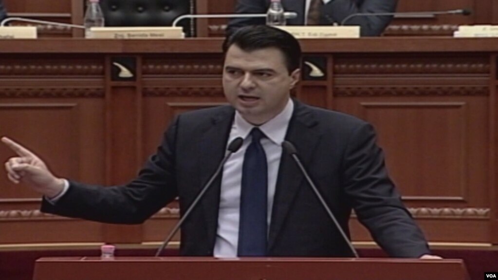 Akuzat e PD për ministrin Xhafaj