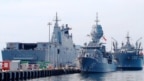 Đội tàu chiến Úc cập cảng Cam Ranh