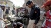 Pakistan'da Çifte Bombalı Saldırı