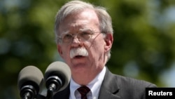 El asesor de seguridad nacional de la Casa Blanca, John Bolton, durante la ceremonia de graduación de la Academia de la Guardia Costera en New London, Connecticut, el 22 de mayo de 2019.