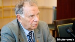 Жорес Алфёров