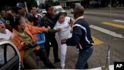 Une manifestation à Cuba (AP)