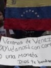 Venezolanos deambulan en San José en busca de unas monedas para seguir su viaje a EEUU 