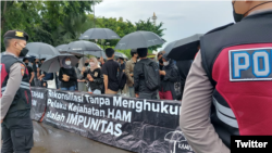 Aksi Kamisan di depan Istana Presiden RI di Jakarta. (Foto: Twitter Amnesty International Indonesia)