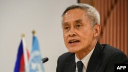 UN Special Rapporteur on human rights in Cambodia, Thai Professor Vitit Muntarbhorn, speaks during a press conference in Phnom Penh on August 26, 2022. (Photo by TANG CHHIN Sothy / AFP)