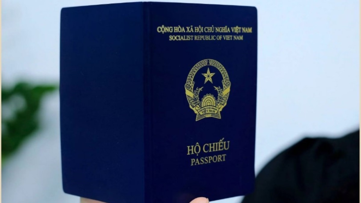 Thêm một quốc gia châu Âu không công nhận hộ chiếu mới của Việt Nam