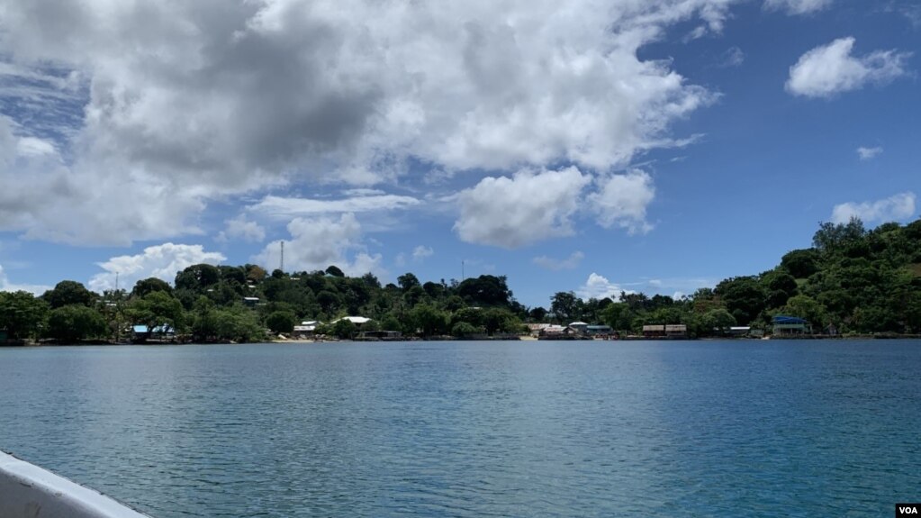 所罗门群岛中部小岛图拉吉岛(Tulagi)（美国之音记者莉雅2022年8月9日拍摄）(photo:VOA)