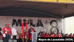 João Lourenço, cabeça de lista do MPLA às eleições de 24 de Agosto fala perante milhares de apoiantes no discurso de encerramento da campanha eleitoral
