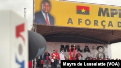 João Lourenço, cabeça de lista do MPLA às eleições de 24 de Agosto fala perante milhares de apoiantes no discurso de encerramento da campanha eleitoral