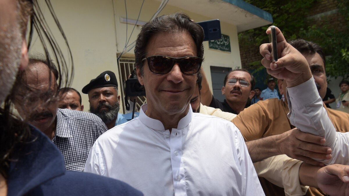 Komisi Pemilu Pakistan Diskualifikasi Imran Khan