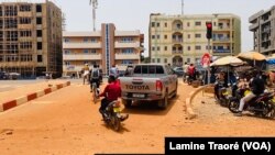 Entre le 1er et le 10 décembre, 39 "terroristes" ont été tués lors d'une opération antijihadiste menée dans le nord-ouest du Burkina Faso, selon l'armée. 