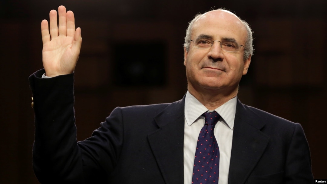 CEO Hermitage Capital, Bill Browder, diambil sumpah sebelum memberikan kesaksian di hadapan Komite Hukum Senat, di Capitol Hill di Washington, mengenai intervensi Rusia dalam pemilihan presiden, 27 Juli 2017.

