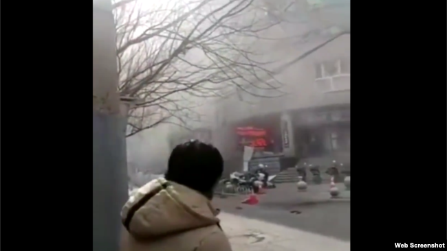中国辽宁省沈阳市公安局交通警察局3月28日发生一起爆炸案 （推特截图）