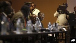 Congolese Foreign Minister Raymond Tshibanda at peace talks with M23 rebels, Kampala, Uganda, Dec. 9, 2012.