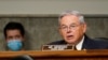 Сенатор Менендес призвал Белый дом к новым санкциям против России за кибератаки