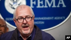 ຜູ້ອຳນວຍການອົງການ FEMA ທ່ານ Craig Fugate ກ່າວຖະແຫລງຢູ່ທີ່ວໍຊິງຕັນ ໃນການສະໜັບສະໜຸນກົດໝາຍ ທີ່ກຳລັງພິຈາລະນາໂດຍບັນດາຜູ້ແທນຈາກພັກຣີພັບບລິກັນ ບາງສ່ວນ ທີ່ອາດຫລີກເວັ້ນການປິດເຮັດວຽກ ໃນບາງສ່ວນຂອງກະຊວງ​ຮັກສາ​ຄວາມ​ປອດ​ໄພ​ພາຍ​ໃນ
​ຂອງ​ສະຫະລັດ, ວັນທີ 26 ກຸມພາ 2015.