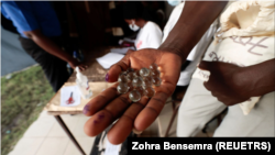 Amasaro yakoreshejwe mu gotora umukuru w'igihugu muri Gambiya
