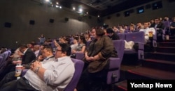 영화 '군함도' 배급사 CJ엔터테인먼트가 지난 25일 서울 CGV여의도에서 개최한 주한 외교관 특별시사회 현장. (CJ엔터테인먼트 제공)