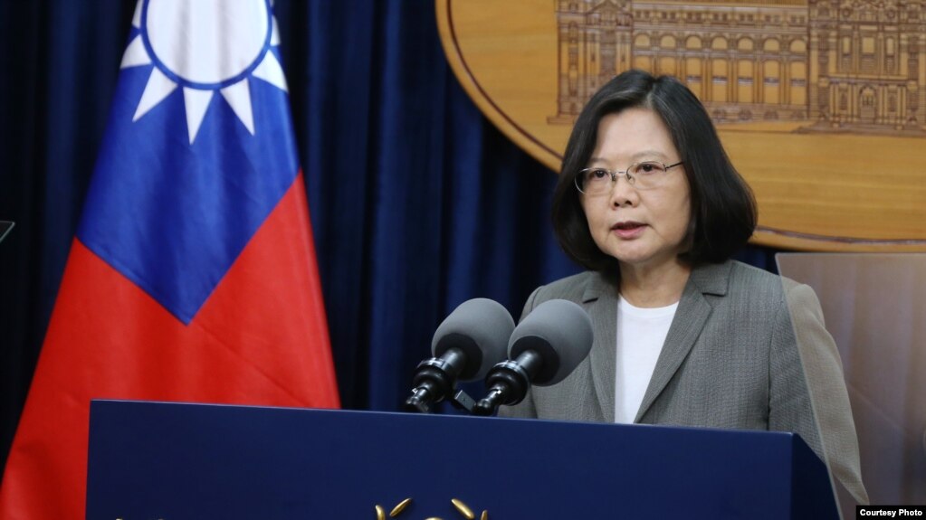 台湾总统蔡英文13日针对巴拿马与台湾断交发表电视讲话(台湾总统府图片)