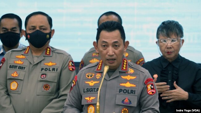 Kapolri Jendral Listyo Sigit Prabowo memiliki tugas berat untuk membersihkan citra institusi Polri di mata publik (foto: dok).