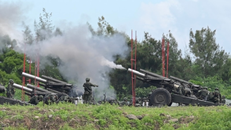 Taïwan organise des exercices militaires et accuse Pékin de préparer une invasion