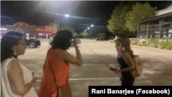 رانی بینرجی اور دیگر خواتین کی اسمیرلڈا اَپٹن  سے تکرار(فیس بک ویڈیو: رانی بینرجی)