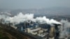 资料照：中国山西省河津市的一座煤炭加工厂 （美联社2019年11月28日）