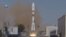Відеокадр: ракета "Союз-2.1b" з іранський супутником "Хайям", Байконур, Казахстан, 9 серпня 2022 року. (Roscosmos/Handout via Reuters)