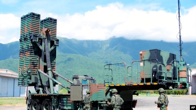 Taiwanese soldiers operate a Sky Bow III (Tien-Kung III) surface-to-air missile system at a base in Taiwan's southeastern Hualien county on Aug. 18, 2022.