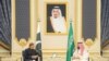 دیدار محمد بن سلمان، ولیعهد عربستان سعودی، و شهباز شریف، نخست‌وزیر پاکستان، در جده. ٢٩ آوریل ٢٠٢٢
