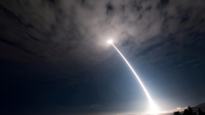 Le Pentagone teste un missile balistique intercontinental
