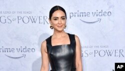 Aktris Nazanin Boniadi hadir di acara pemutaran perdana serial "The Lord of the Rings: The Rings of Power" di California (Invision/AP)