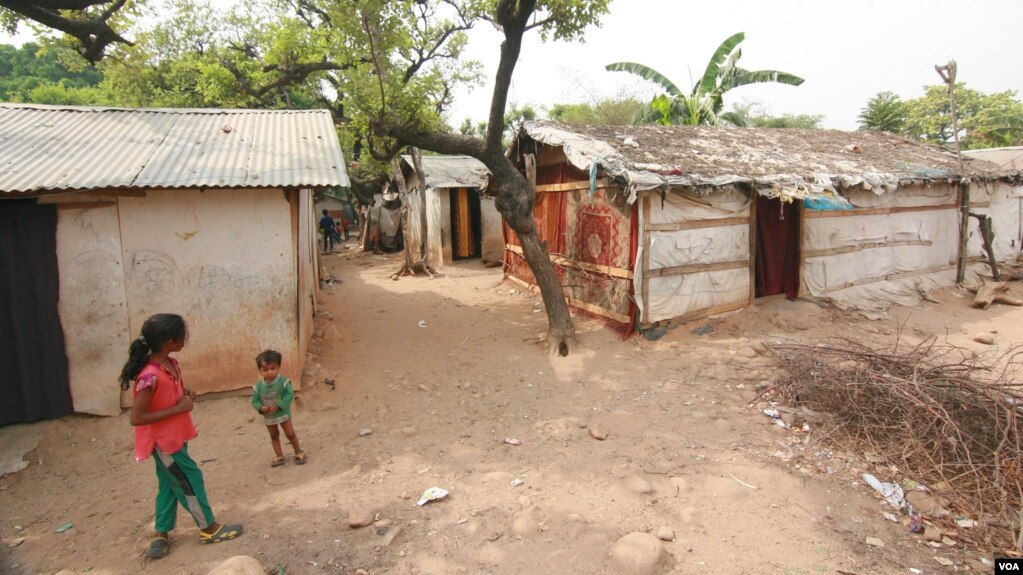 资料照片：印度北方查谟的一处罗兴亚难民营。(photo:VOA)