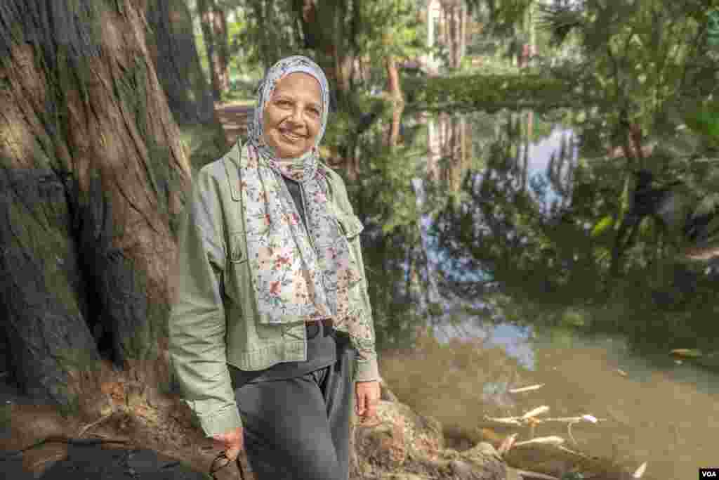 In Orman Garden, near Cairo University, botany professor Rim Hamdy says, “Trees help people with rising temperatures and pollution while preserving the environmental balance by hosting birds, fungi, bacteria, insects, and invertebrate animals.” Cairo, Jul